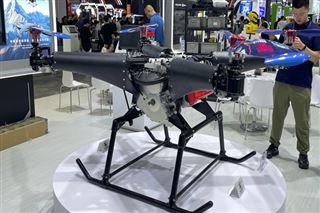 当足球飞向空中：一场赛事背后的无人机多元化应用