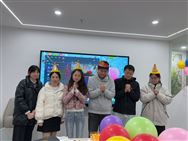 �������£�ů��ͬ�С�������ӯ���Զ���һ��Ա�����ջ�Բ����Ļ