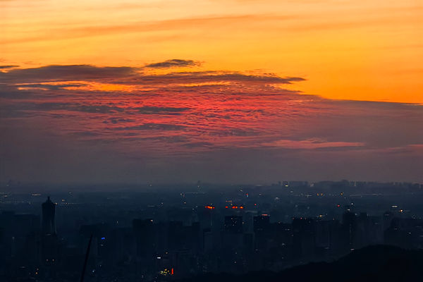 螞蟻靈波開源LingBot-Depth模型 讓機器人精準抓取透明反光物