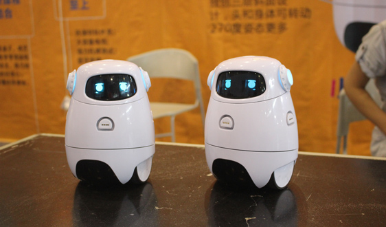 ���团���黄蜂配送机器�h落地重庆江北机场�Q�外�?0分钟送到��L���?/></a>
            <p>���团“小黄蜂”采用“大脑＋���脑�Q�网�l�”具�w�智能体�p�，搭蝲<a href=