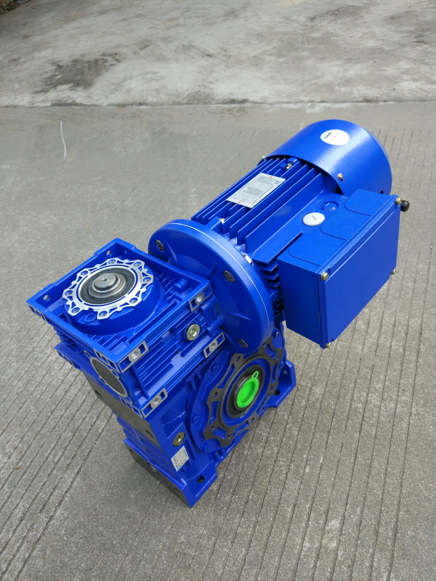 从汽车“心脏”跨界机器人“小脑”